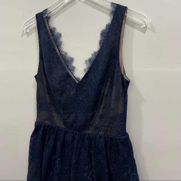 BCBGMaxAzria Willa Navy Lace Mini Cocktail Dress V-Neck Layered Ruffle Evening S - Picture 3 of 8